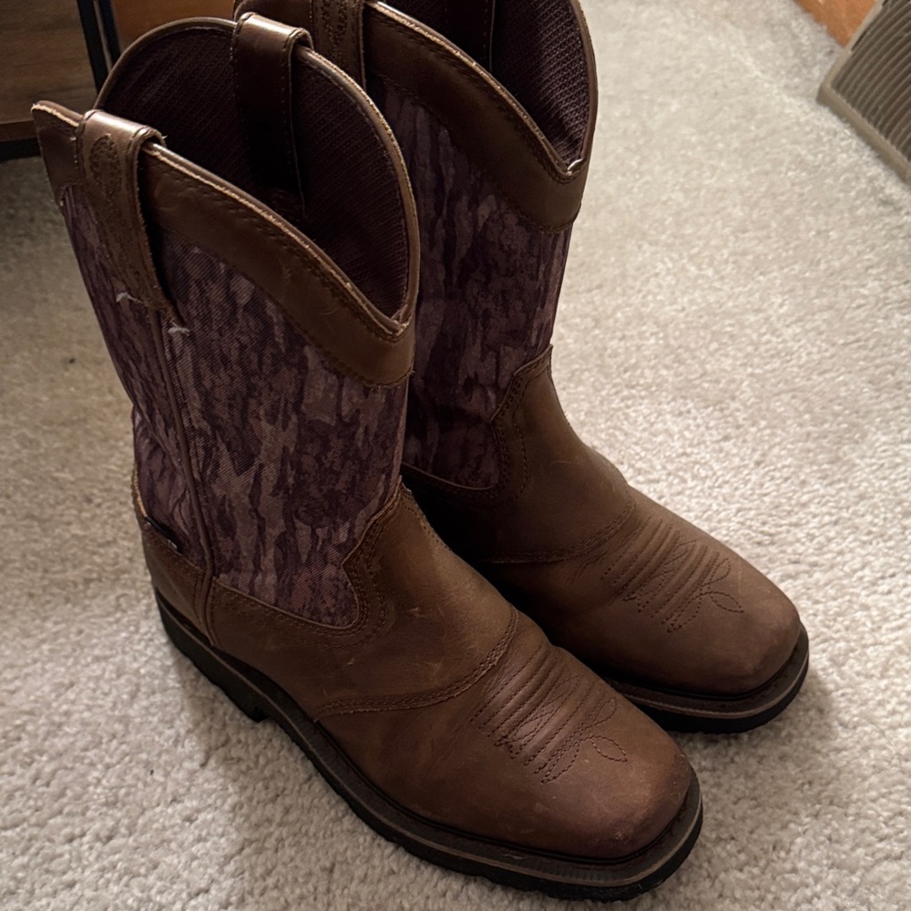 Cabela’s Cowboy Boots